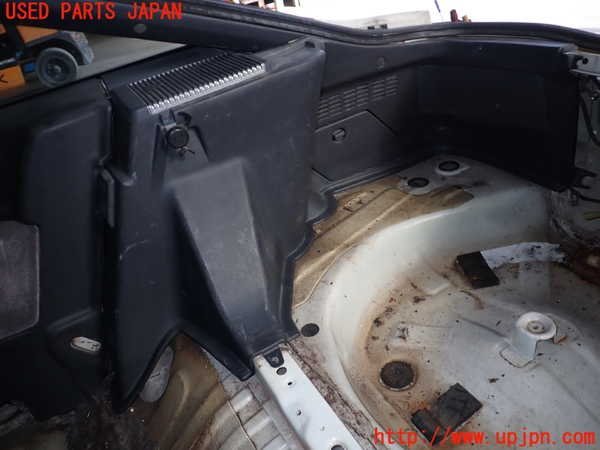 1UPJ-95567675]セリカ GT-FOUR(ST165)右リアピラートリム 中古 セリカ