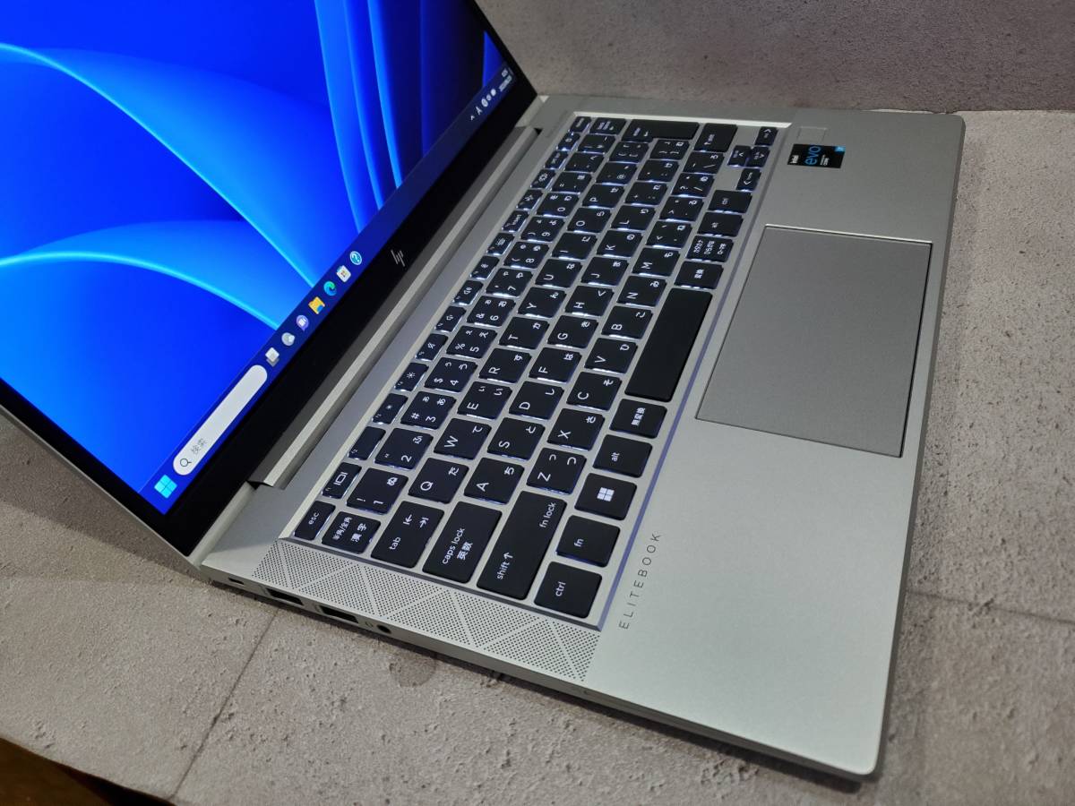 HP 0 G8 review: The i5-1145G7 HP EliteBook 830 G8 / Core i7-1165G7