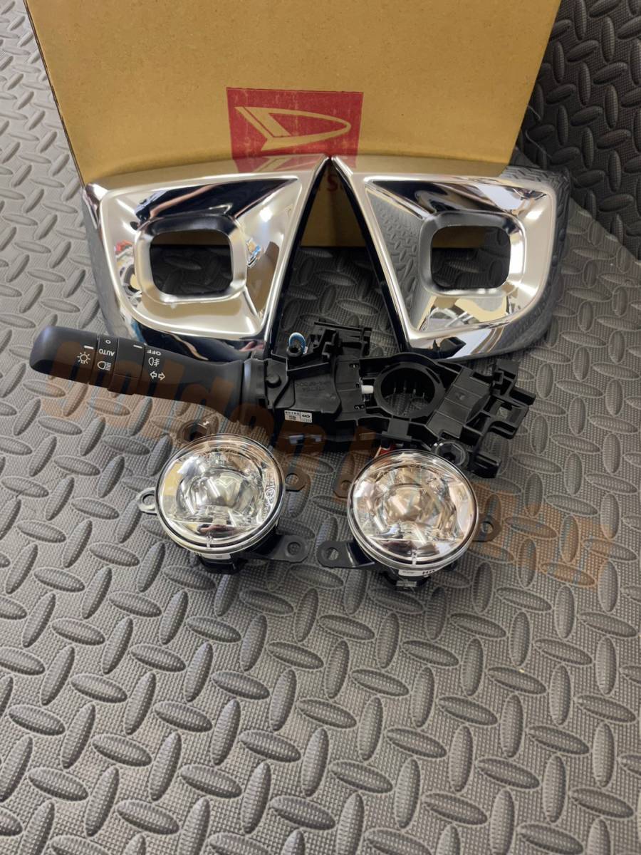 □新品□ ダイハツ 純正 S500系 ハイゼット トラック オプション LED