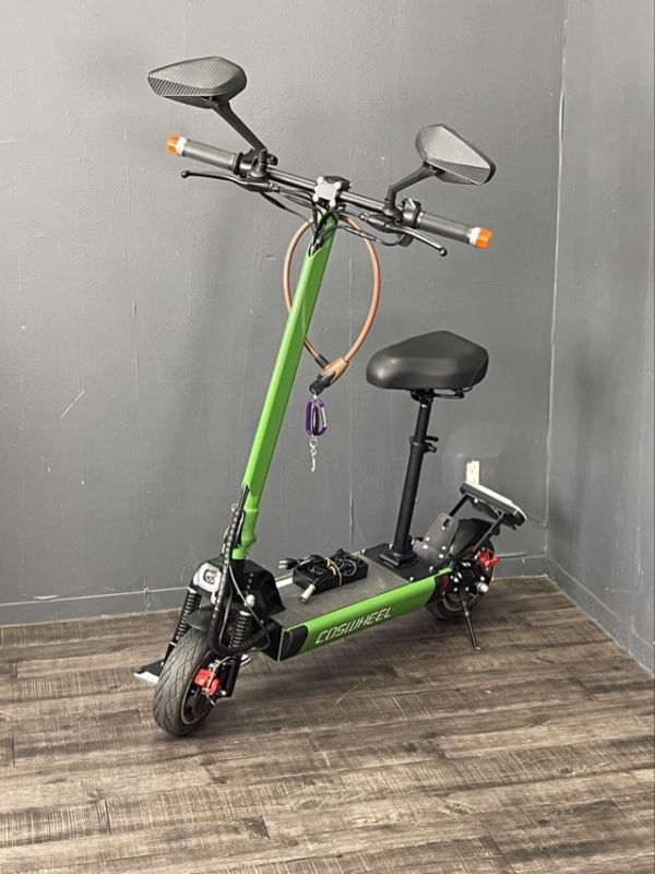 最安値，限定セール 電動バイク コスウェル 電動キックボード 電動スクーター グリーンxブラック COSWHEEL EV SCOOTER 廃車手続き済み/53769(電動バイク)｜売買されたオークション情報、yahooの商品情報をアーカイブ公 電動バイク