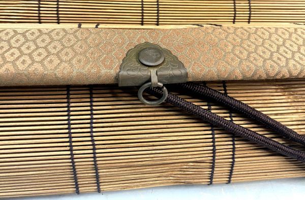 「御簾　三枚」 葦簀 すだれ 茶道 華道 茶室 花唐草文 金具 間仕切 日除け 虫除け 和室 古民具 170×87.5cm y06540500 三ツ折（懐紙入） 名物裂 茶道具 すだれ 葦簀 （ふたえ