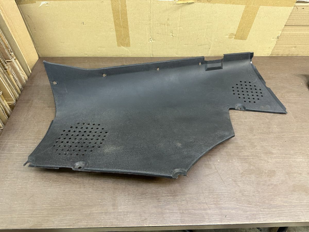 希少 フェアレディZ S30Z 純正 右側 リヤクォータートリム 内張 希少