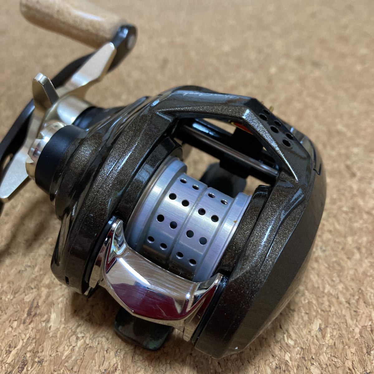 ダイワシルバークリーク AIR TW ストリームカスタム ベイトリール