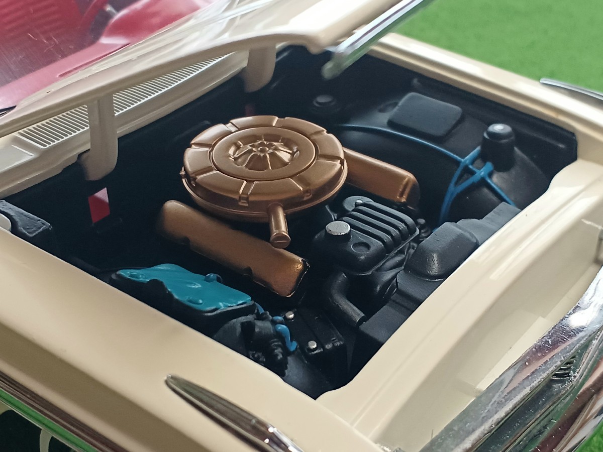 1/18 FORD GALAXIE 500 SUNSTER フォード 1964 サンスター