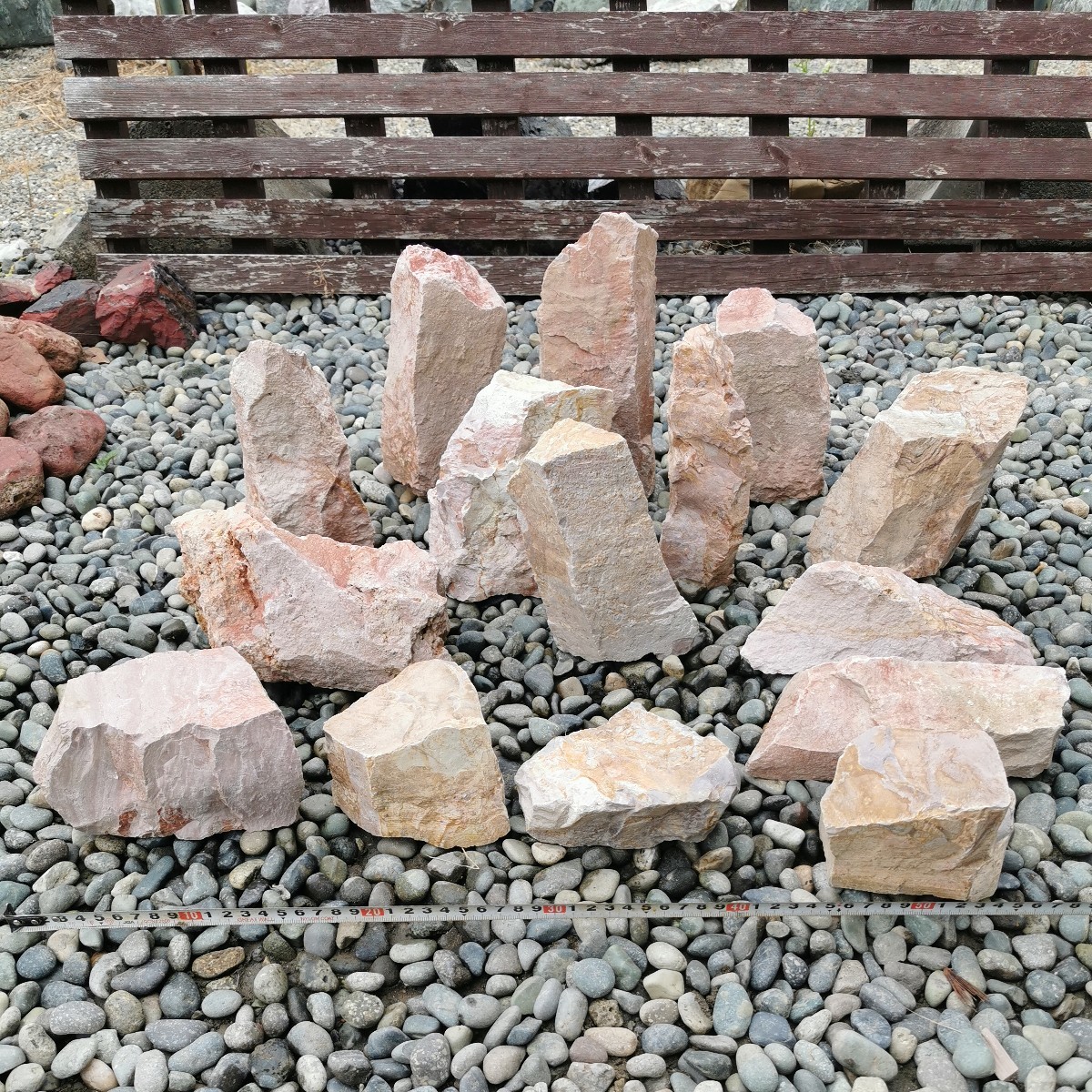 新潟産桜石15石セット　庭石鑑賞石石盆石水石灯籠庭坪庭盆栽ガーデニング置物オブジェインテリア砂利水槽アクアリウムサボテンアガベ割栗石