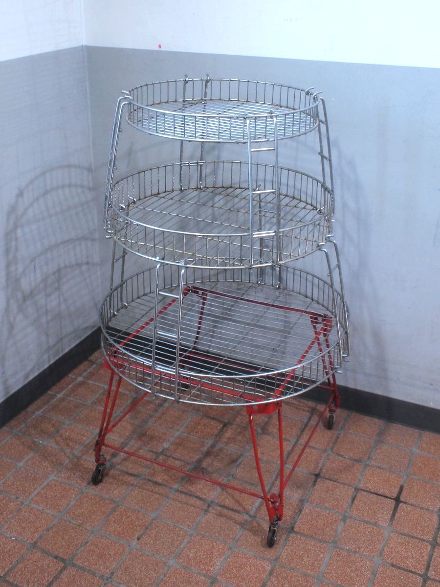 ■当時物 鉄製 アイアン 円型 ワイヤーラック キャスター 3段 飾り棚 陳列棚 什器 工業系 シャビー ガレージ ビンテージ レトロ■