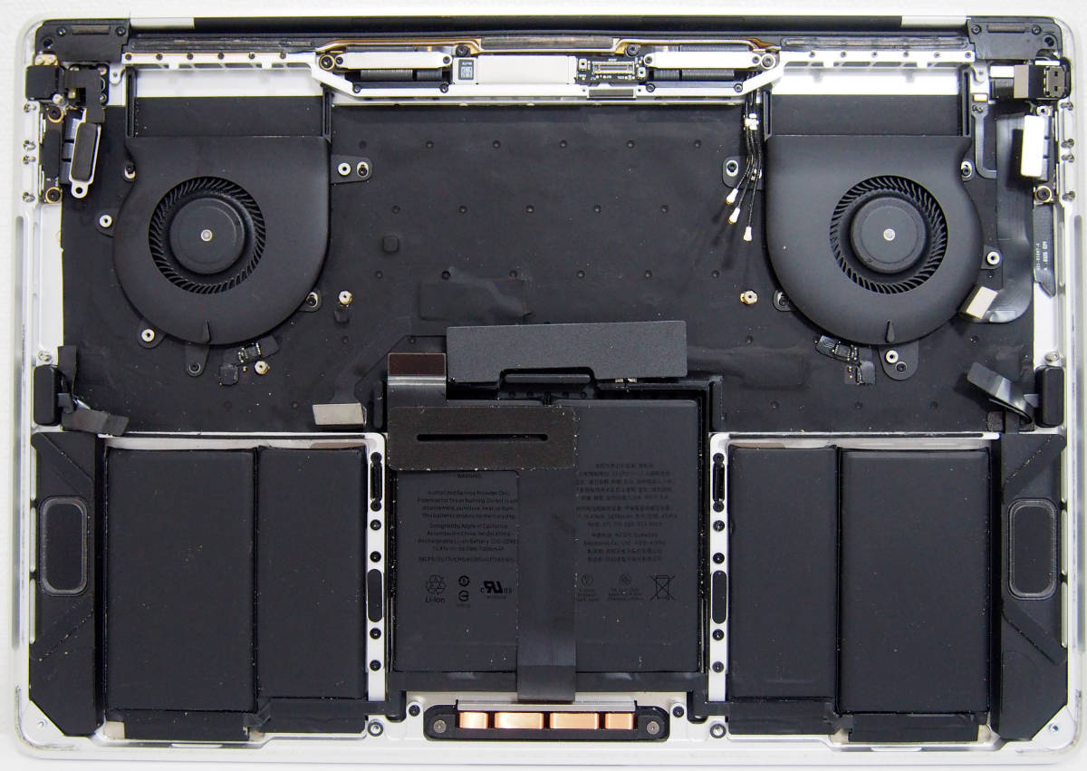 □ジャンク□A1989□MacBook Pro (13-inch， 2018)□EMC3214□スペース