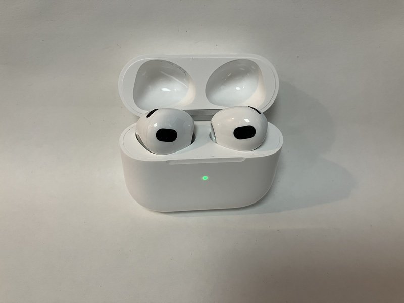 AirPods Apple 第3世代 - 3rd | Pro レビュー！「10の視点」半年使用者