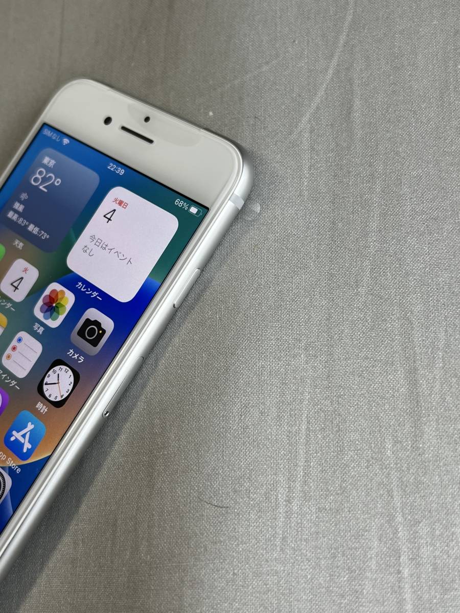 新品未使用 SIMフリー iPhone8 64GB シルバー Apple Store版