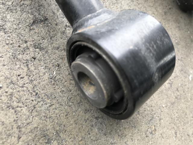 車 トヨタ 純正 GR86 ZN8 左リアナックルハブ ナックル ASSY ハブ