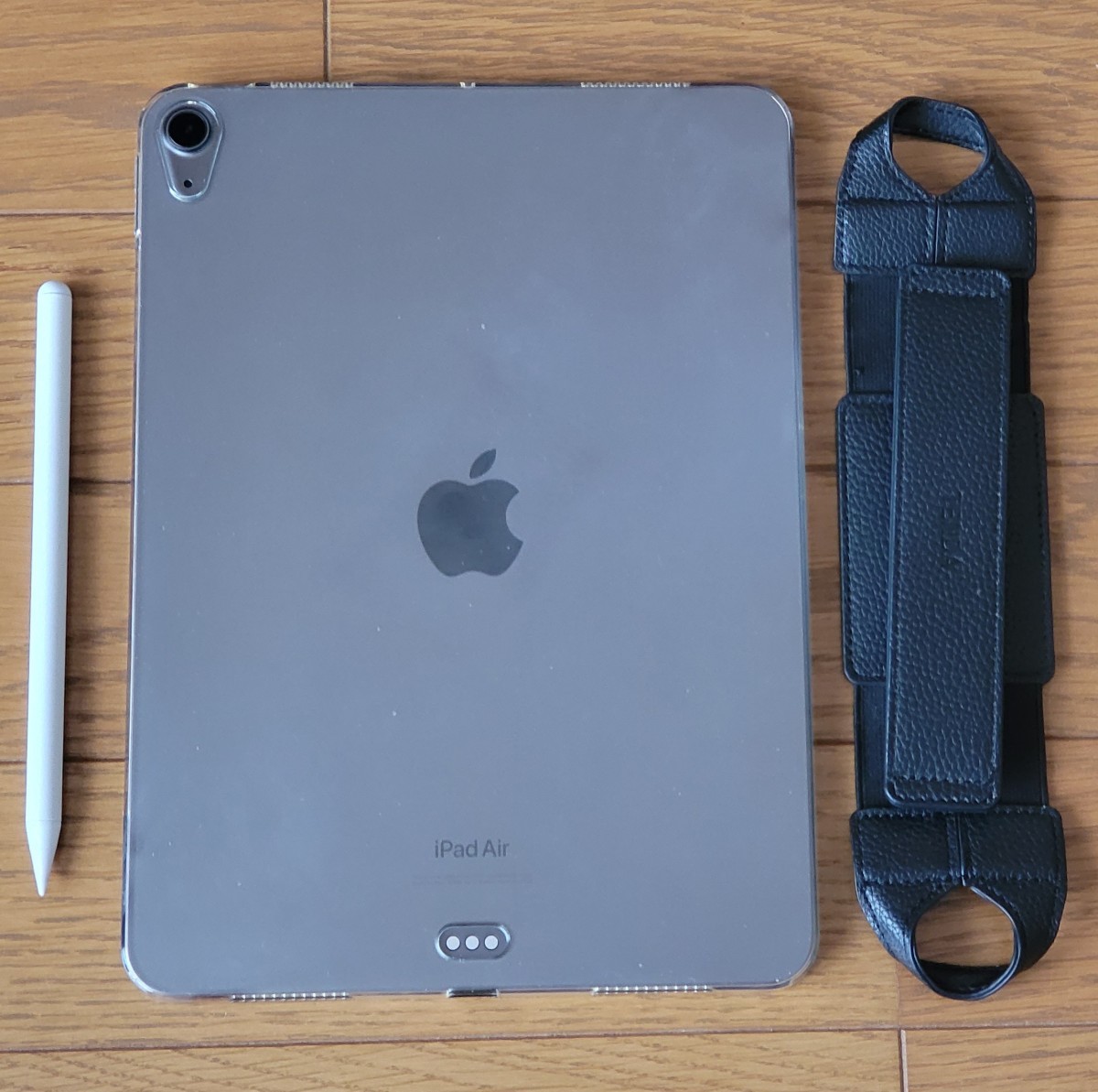 Apple iPad Air 第5世代 M1 Wi-Fi 64GB Magic Keyboard おまけ付き