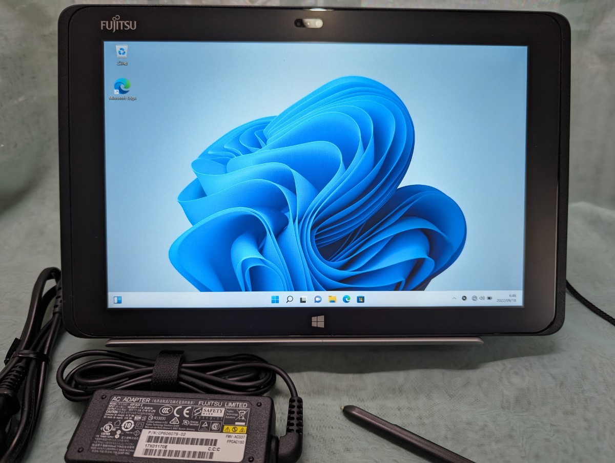 Fujitsu ARROWS Tab Q506⁄ME Fujitsuタブレット- ARROWS Tab Q506/ ME