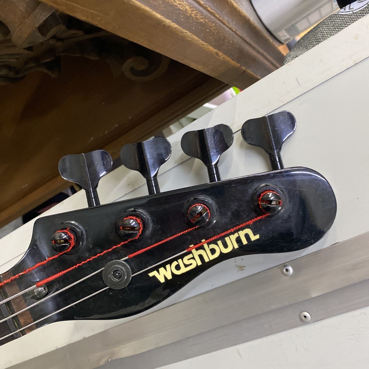 美品 Washburn ワッシュバーン B-2 エレキベース ブラック ケース付