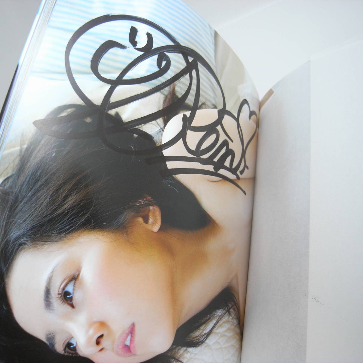 石川恋 ファースト写真集 LOVE LETTERS 直筆サイン入り 石川恋 ファースト写真集 LOVE LETTERS 直筆サイン入り