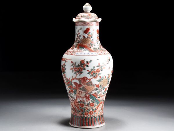 中国美術　萬暦年製　赤絵花瓶　木箱付　高さ約30㎝　東Y8-0624①タトチ V780. 中国古玩【大明萬暦年製】赤絵花鳥図蓋壷 花瓶 / 陶器陶芸古