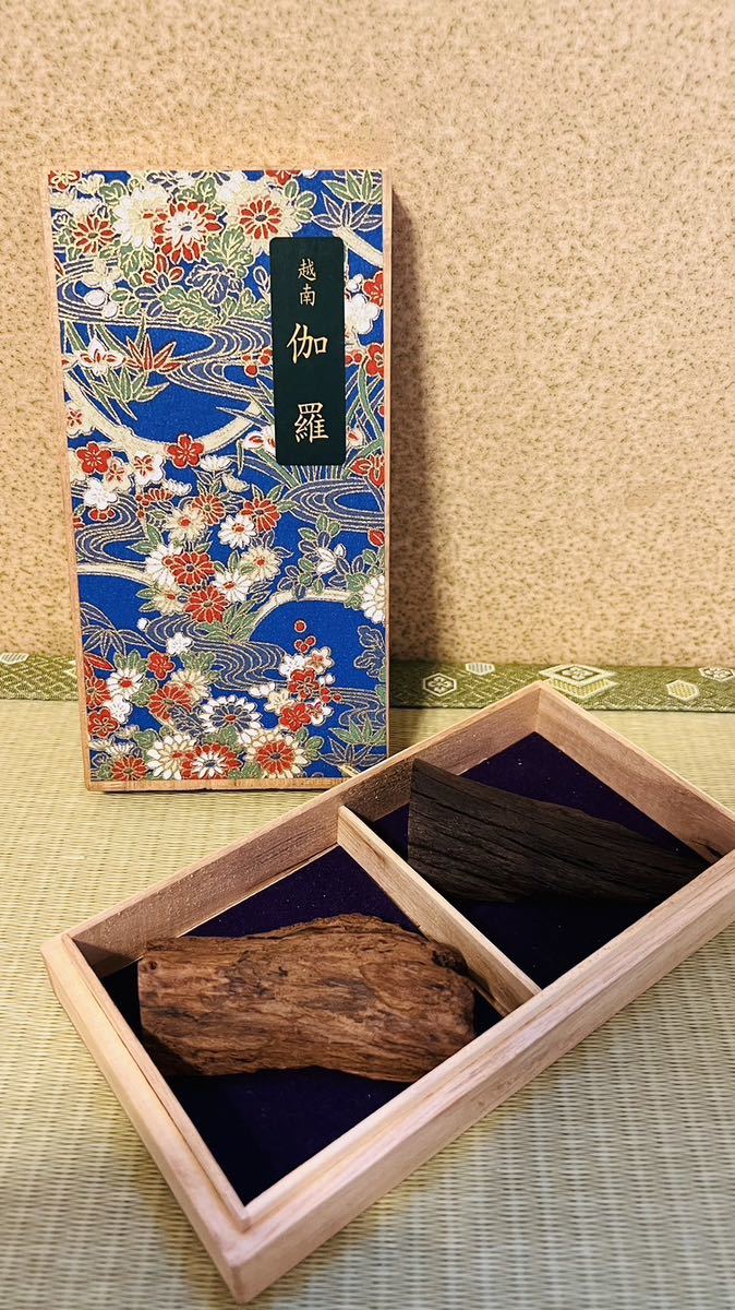 仏具保管（伽羅 極上）125g 伽羅 沈香 ベトナム産 香木 香道具 茶道具