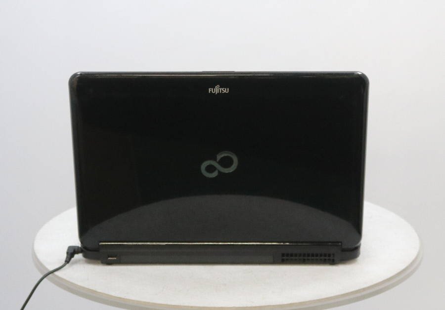 FUJITSU FMVA56HB LIFEBOOK AH56/H Core i7 3610QM 2.30GHz 4GB□現状