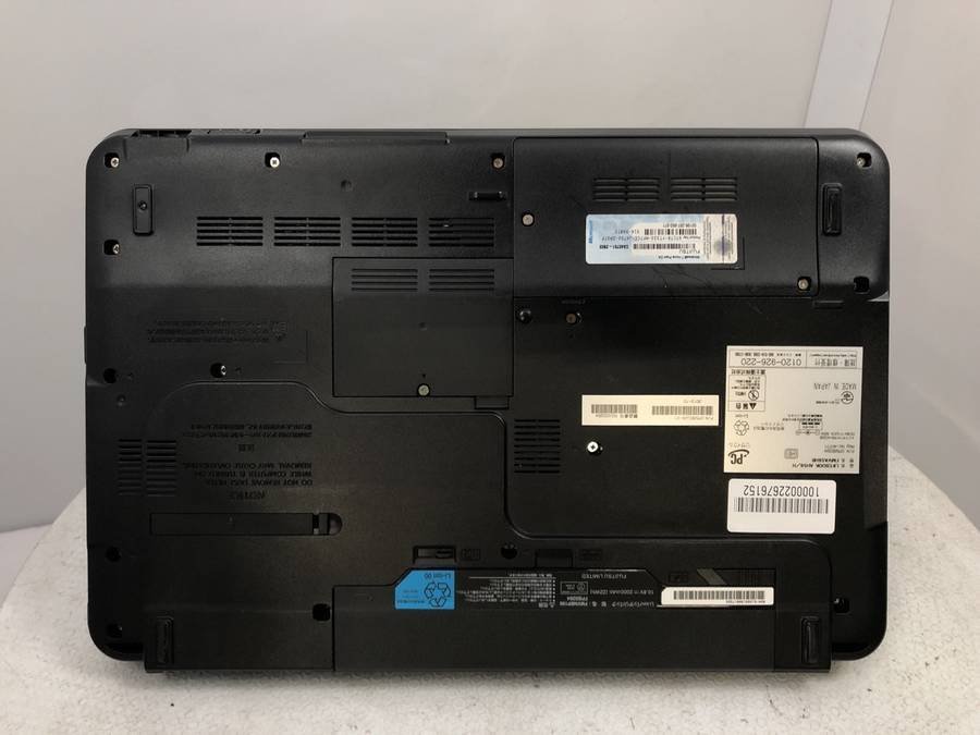 FUJITSU FMVA56HB LIFEBOOK AH56/H Core i7 3610QM 2.30GHz 4GB□現状