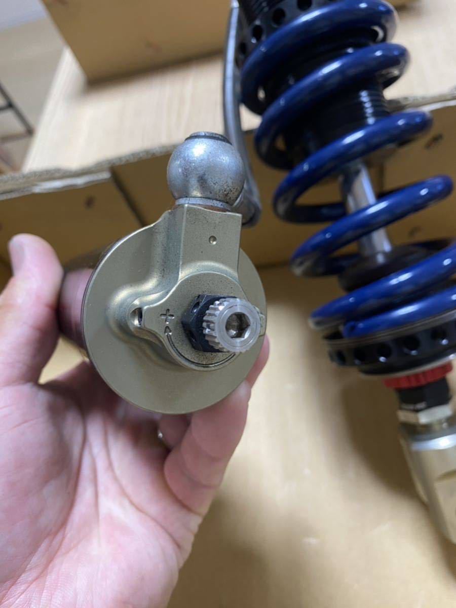 PENSKEレーシングショック MT09 XSR900 トレーサー 中古 リアサス