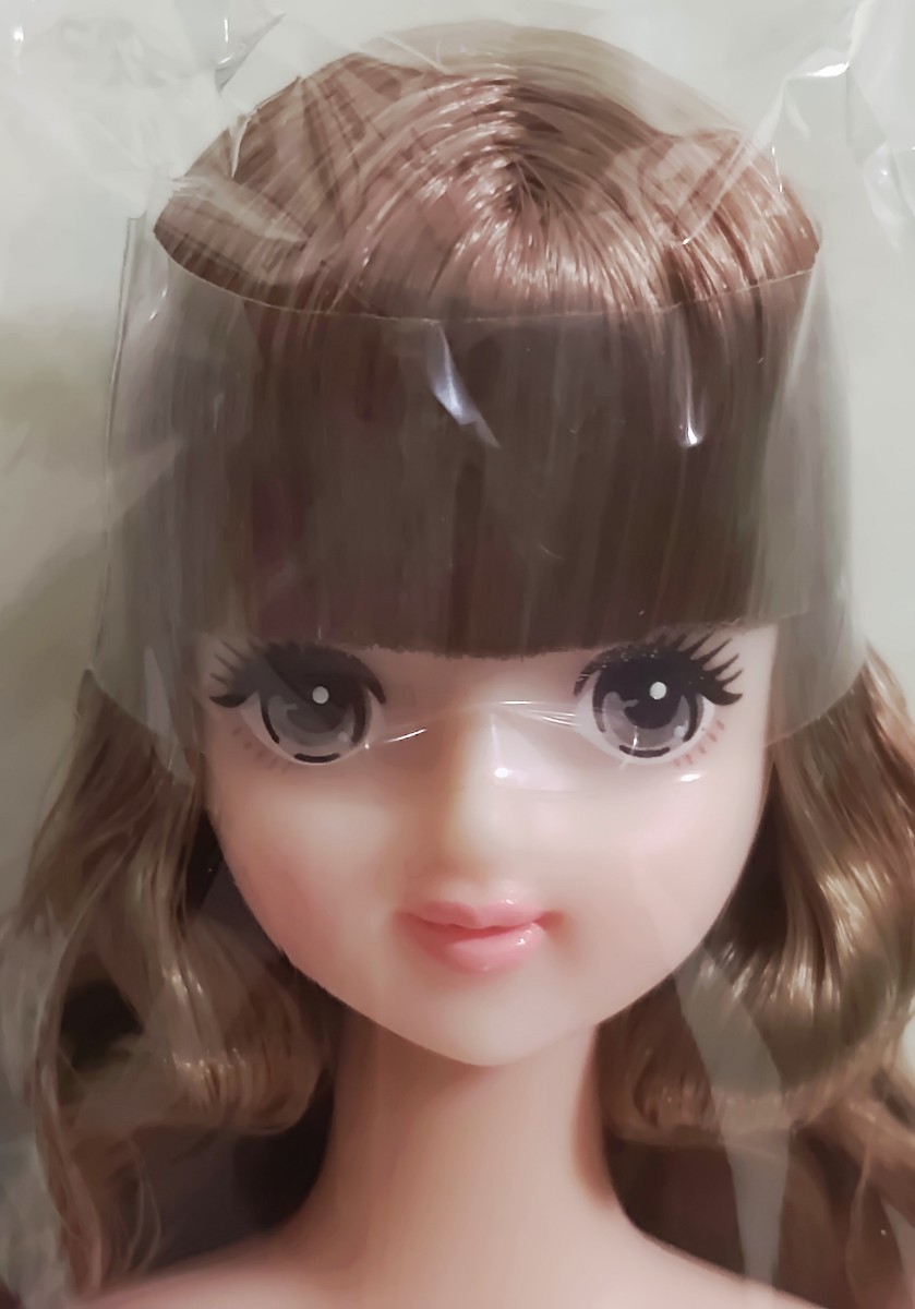 リカちゃんキャッスル●おたのしみドール●たまき●茶系ゆるソバージュ