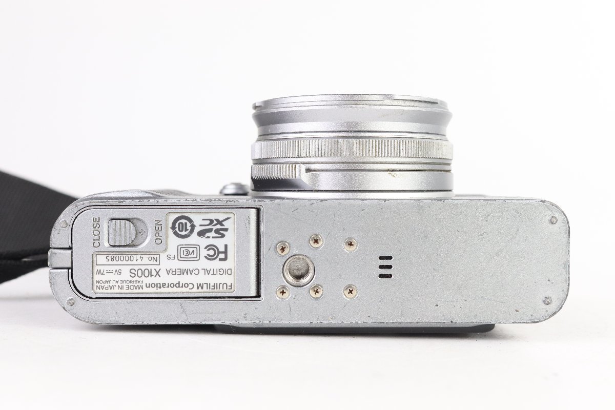 難有品》FUJIFILM X100S 中古】 《難有品》 FUJIFILM X100T