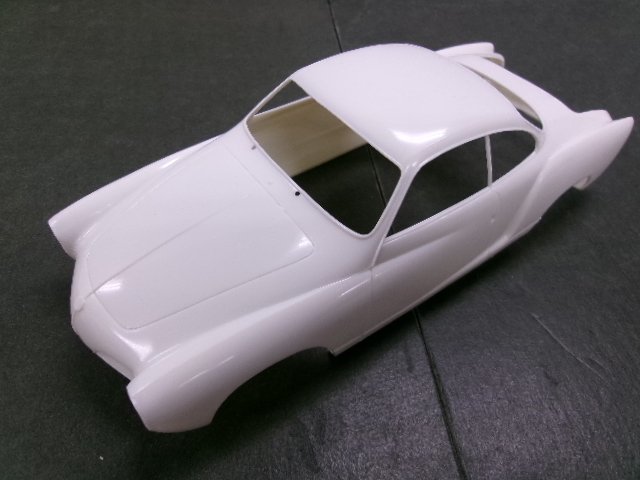 タミヤ 1/24 VW カルマン ギア クーペ 1966 キット (1141-473) 1⁄24