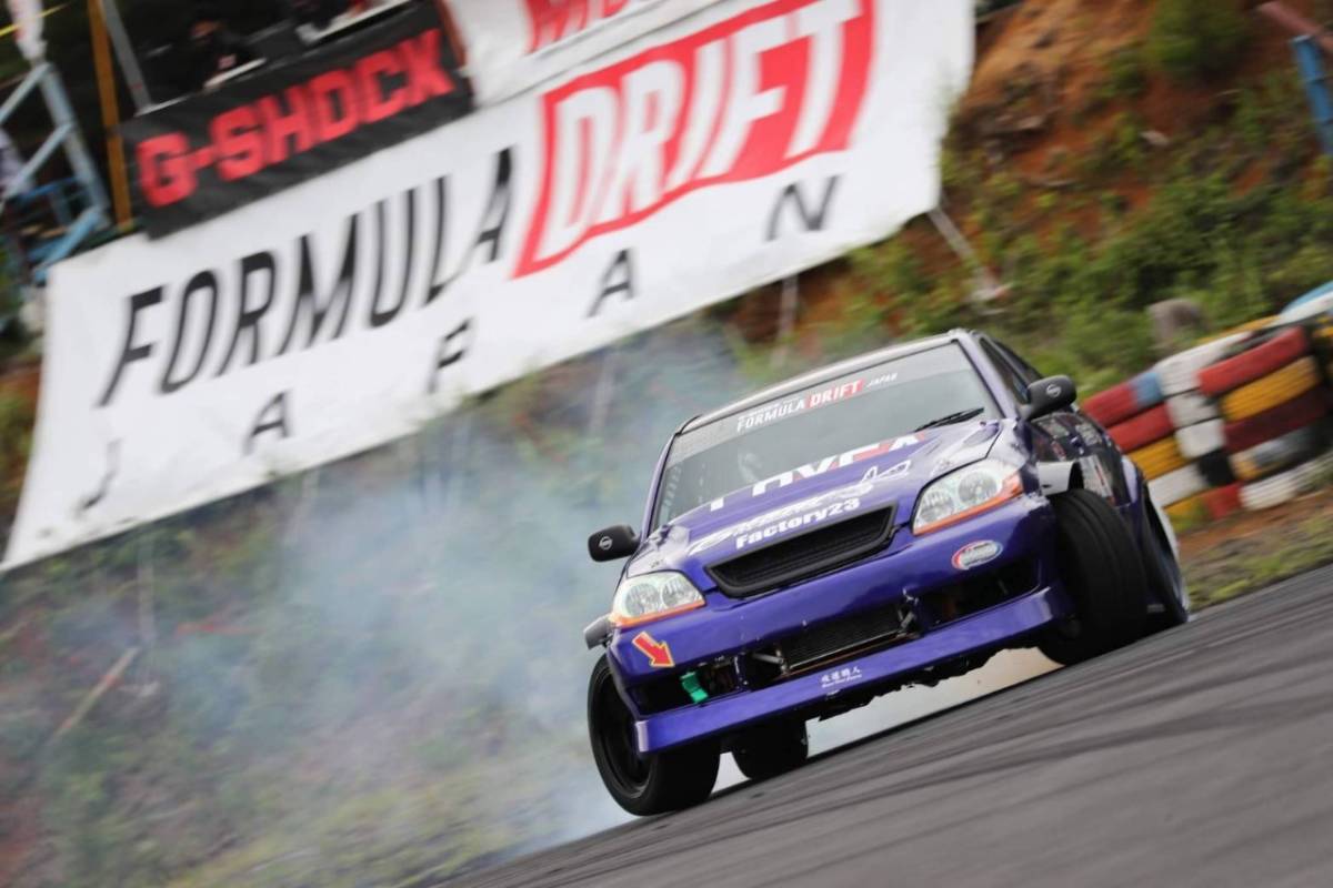 ■送料無料■LOVCA RACING 10W-50 20L SN MA2■100％化学合成油(エステル+PAO)リピーター続出！！2輪4輪兼用レーシングオイル！■LR1050-20