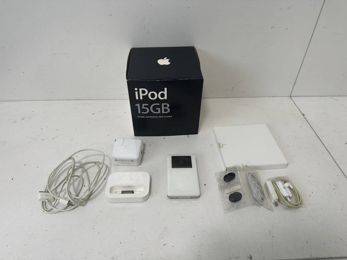 Apple M8946J/A 本体 iPod 第3世代 15GB アダプタ ケーブル 他付属品 