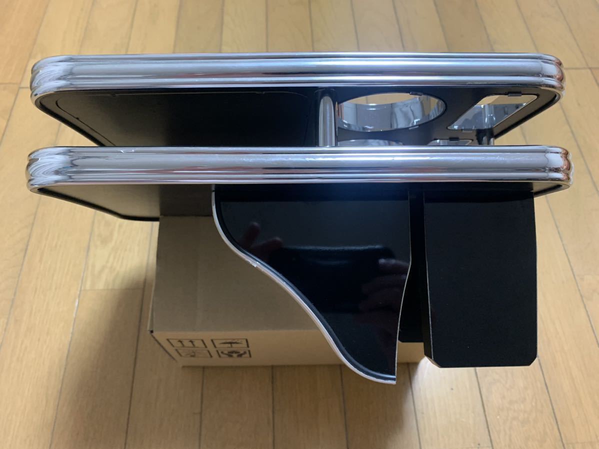 ミツビシ デリカ D5 ヒカリオート MADLYS センターテーブル フロント ピアノブラック 入手不可タイプ　手渡し可能 美品