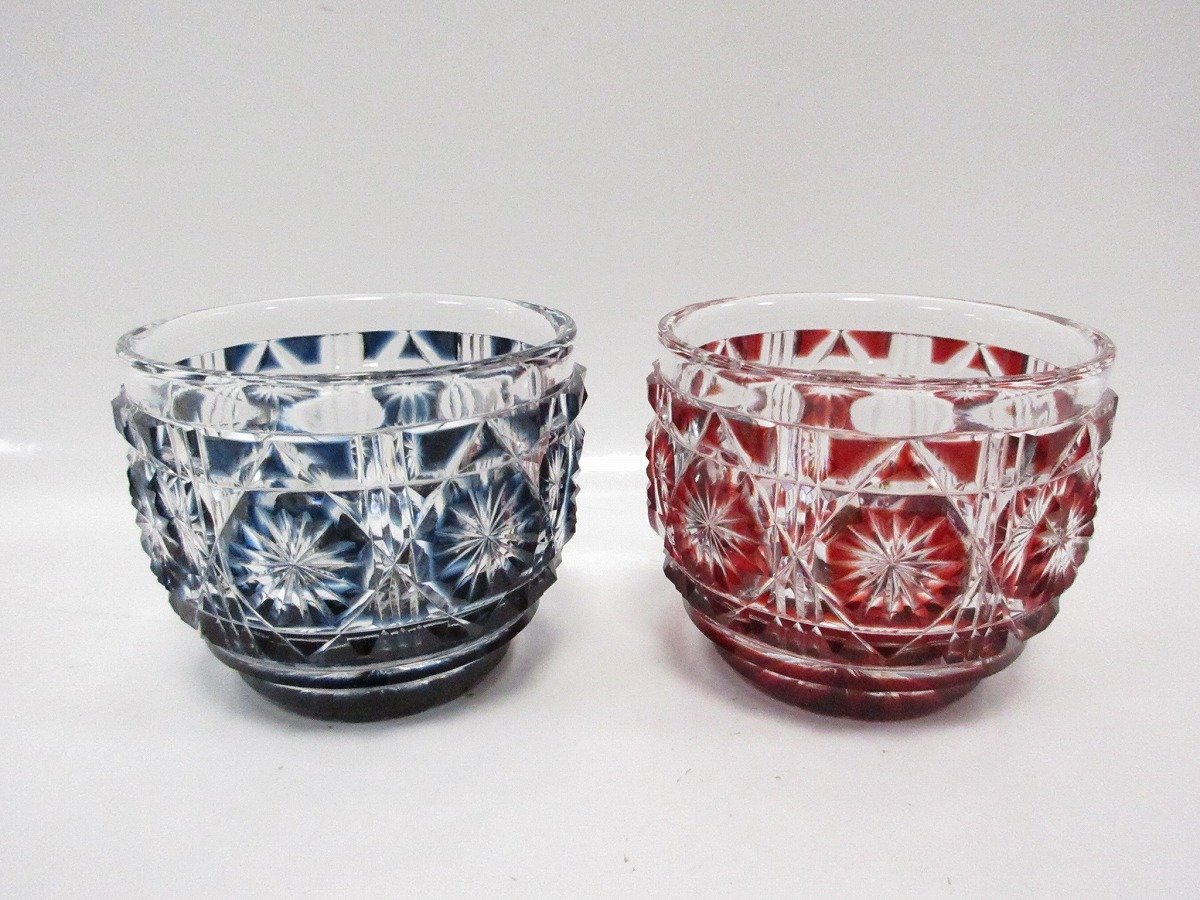 美品 切子 おちょこ ペア SHIMADZU の刻印 島津薩摩切子 猪口 ペア SHIMADZU 工芸品 ガラス おちょこ 切り子