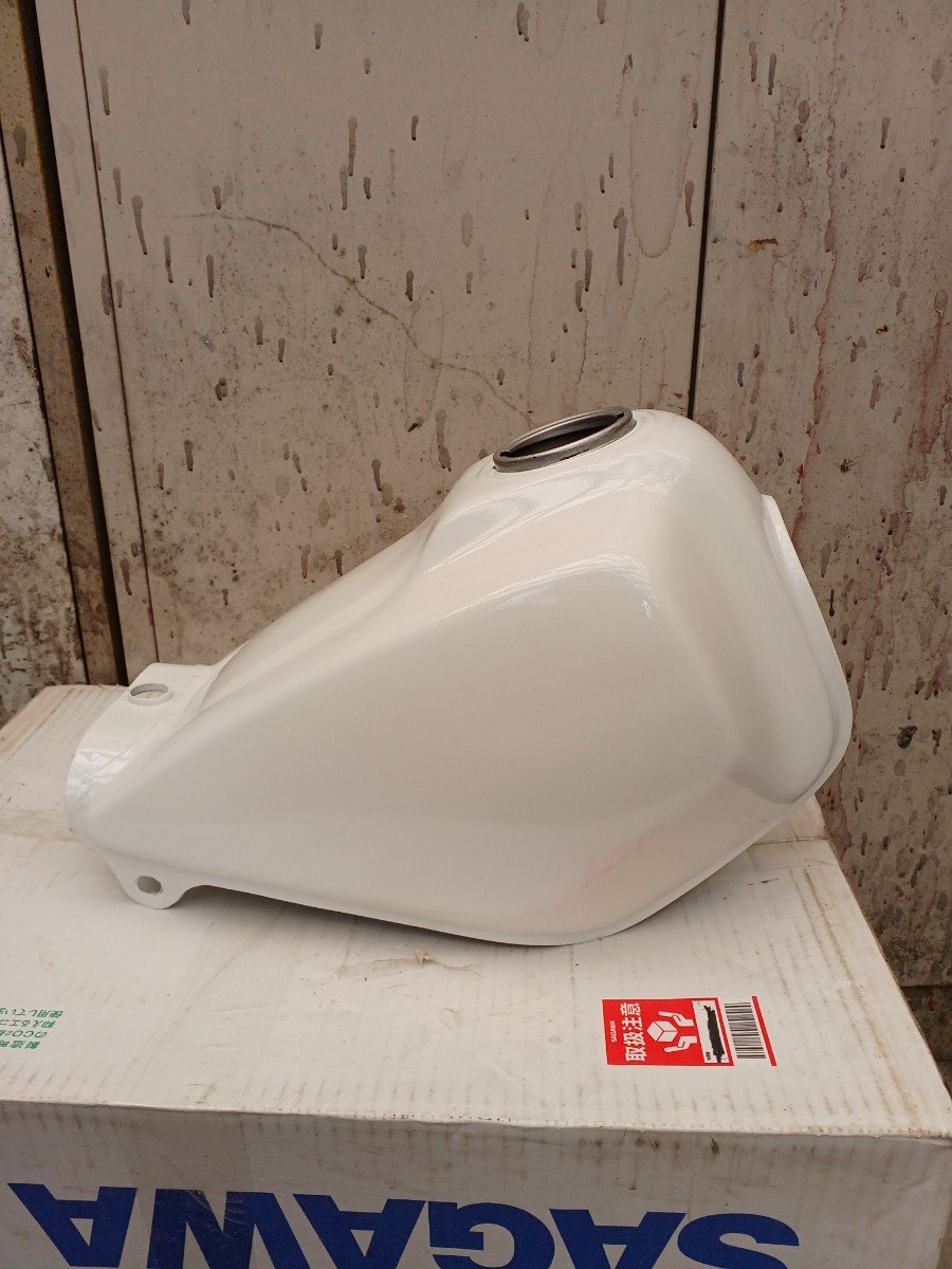 正規品，新品 TW200 純正タンク パールカラー(ヤマハ用)｜売買されたオークション情報、yahooの商品情報をアーカイブ公開 - オークファン ヤマハ用