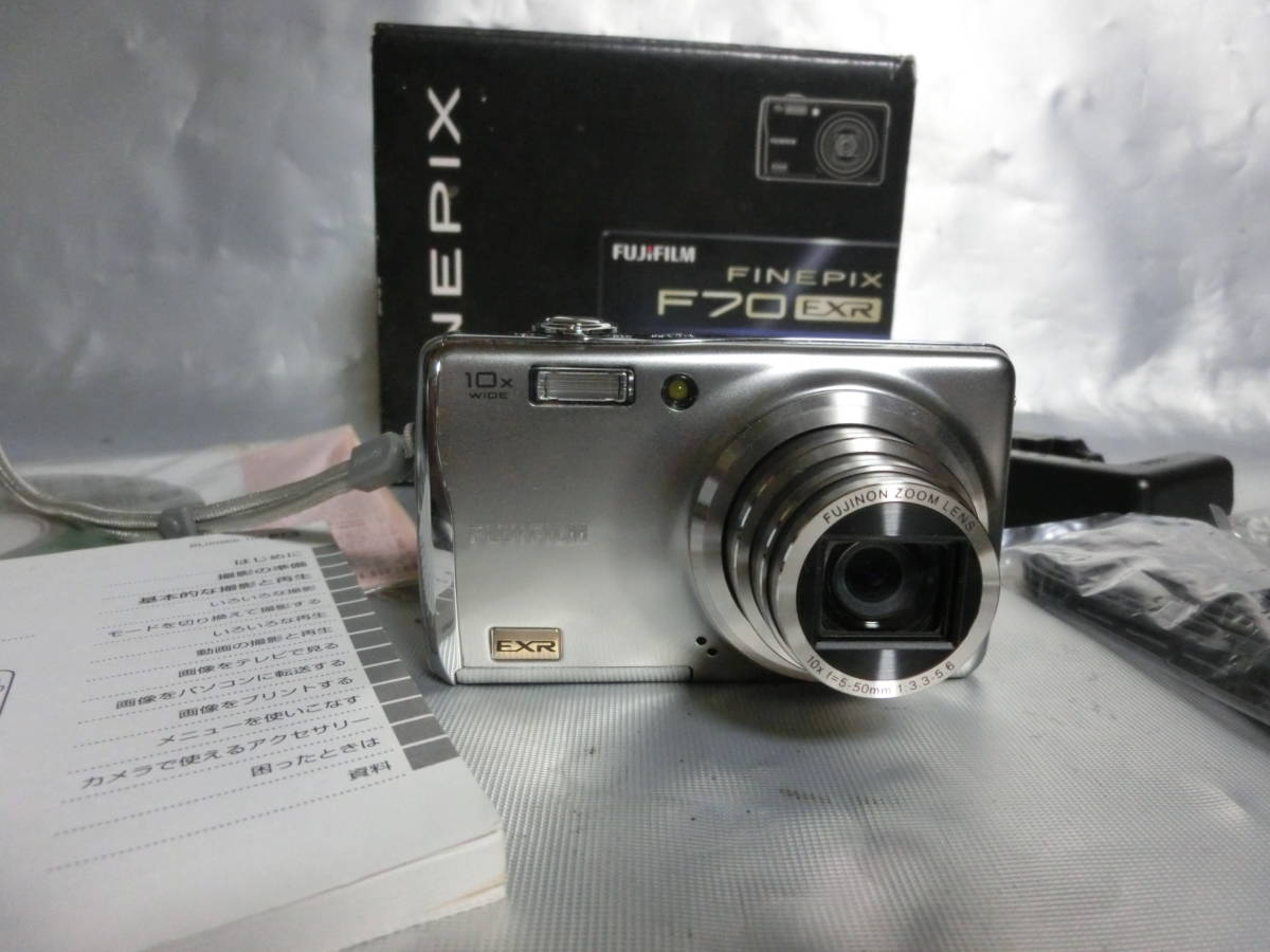 ☆FUJIFILM FINEPIX F70 EXR☆