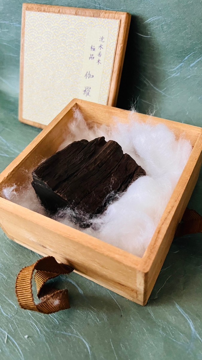 沈水香木 極品【伽羅】80g 香木 黒油伽羅 沈香 寺院 ベトナム産 香炉