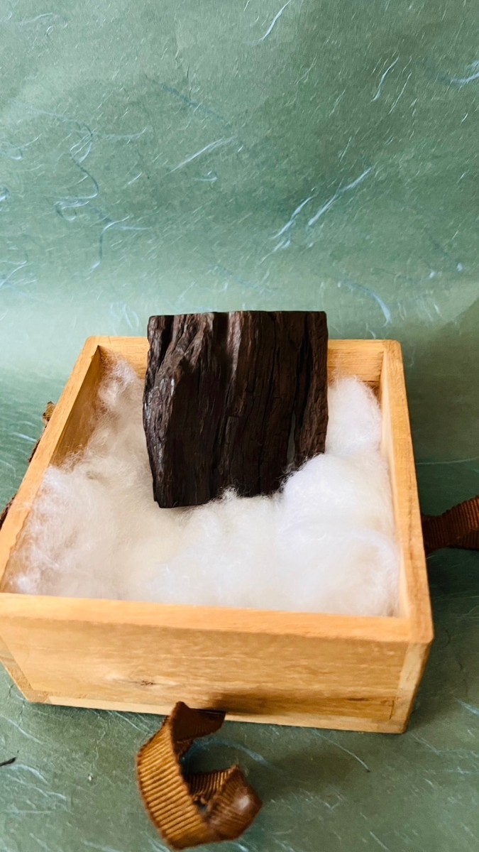 沈水香木 極品【伽羅】80g 香木 黒油伽羅 沈香 寺院 ベトナム産 香炉