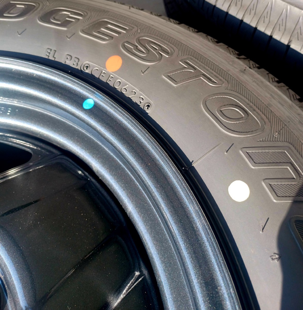 (サブロー ※1本ずつ出品、4本セット) (44km走行) 新車外し 最終値下げ！ ブリヂストン 4本セット タイヤ ほぼ新車外し