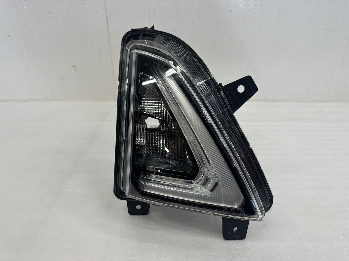 5a4 デイズ ハイウェイスター B44W 純正 コンビネーション ランプ コーナーランプ 右 KOITO 212-23776