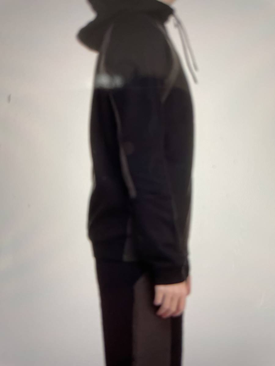 エンポリオアルマーニEA7 ロゴプリント　フルジップパーカー　ショートパンツセットアップ