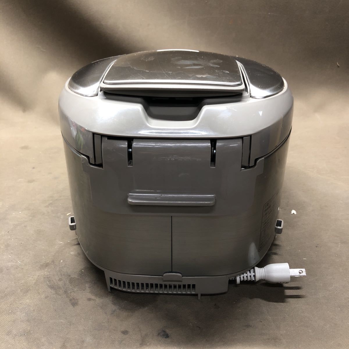 N 1822 中古品 [ 三菱IHジャー炊飯器 NJ-JG10-S形 ] 炊飯容量1.0L
