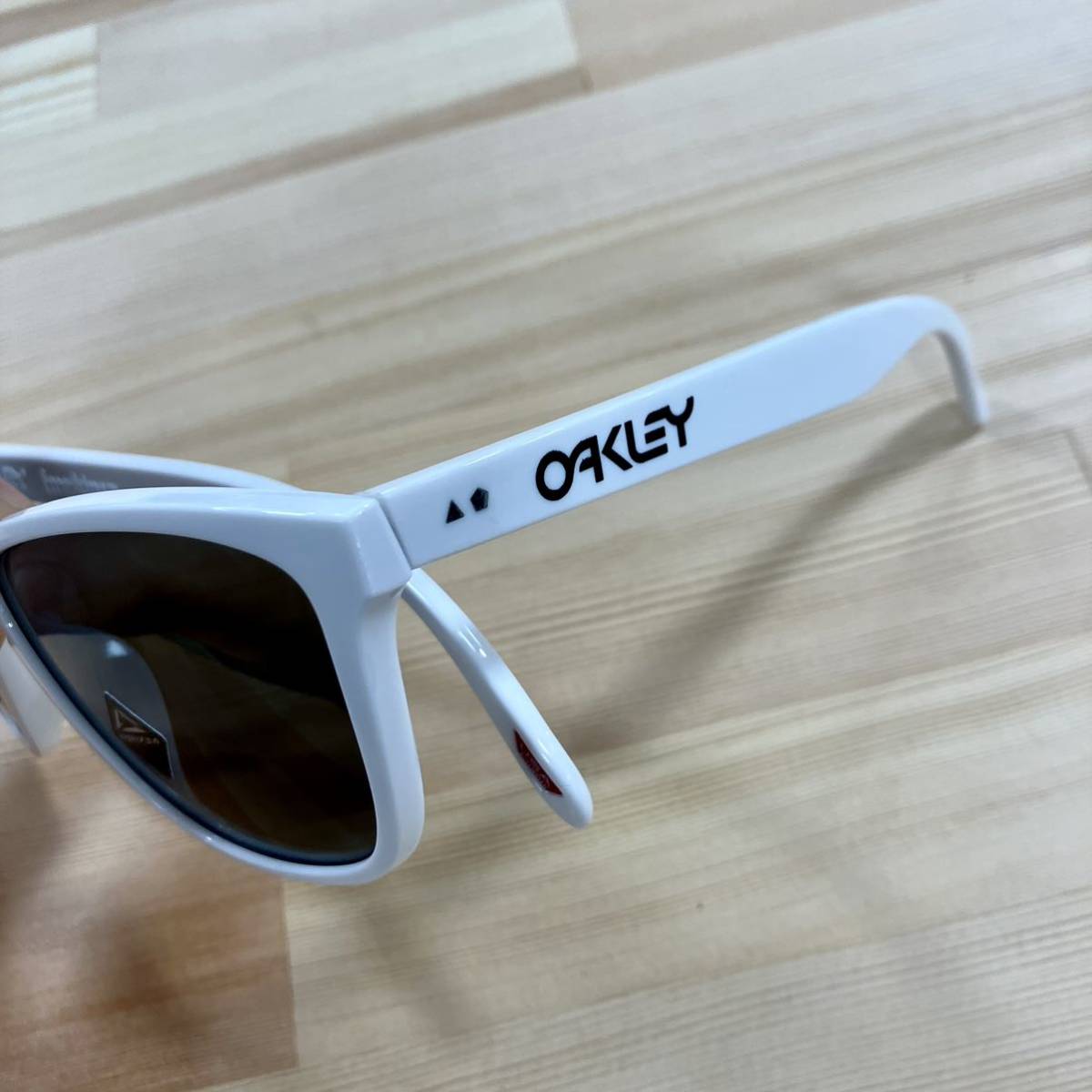 Oakley オークリー フロッグスキン35周年タレックスレンズ 偏光レンズ