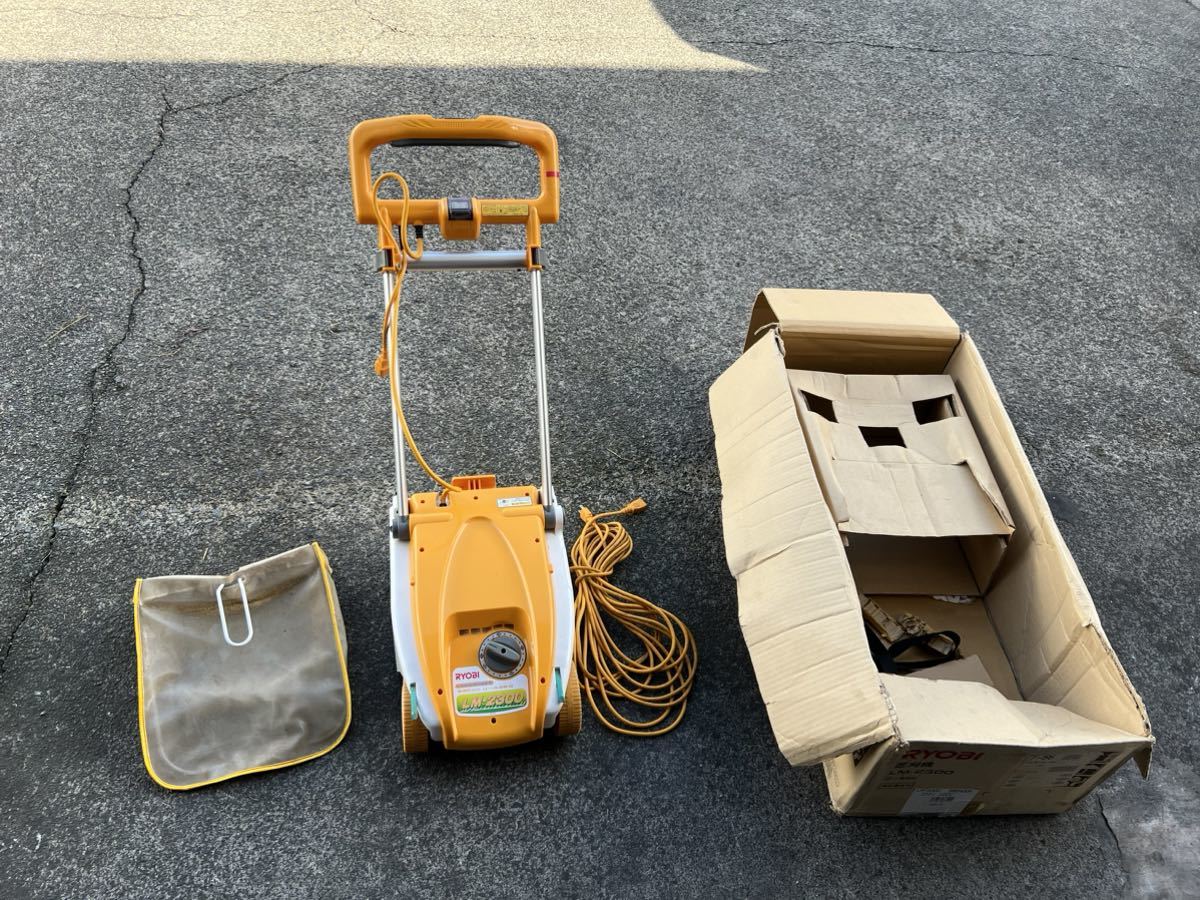 爆買い，正規品 RYOBI LM-2300 リョービ 芝刈り機 園芸 草刈り 農業機械 リール式 箱有(本体)｜売買されたオークション情報、yahooの商品情報をアーカイブ公開 - オークファン 草刈機