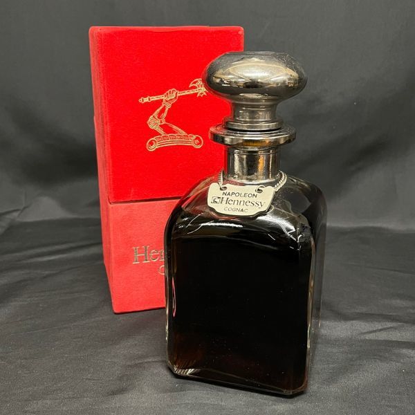 限定SALE，大人気 AGK079T 未開栓 HENNESSY ヘネシー NAPOLEON ナポレオン シルバートップ コニャック 700ml 40％(ヘネシー)｜売買されたオークション情報、yahooの商品情報をアーカイブ公開 - オークファン コニャック