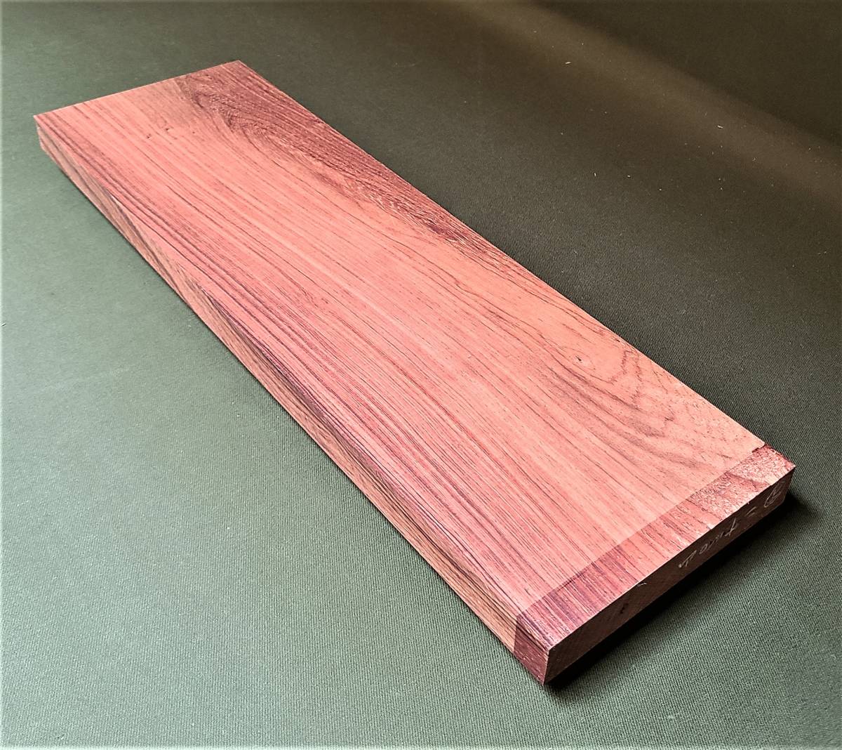 紫檀 シタン ★ 無垢板 超レア プレナー加工品 銘木 DIY ★（885）