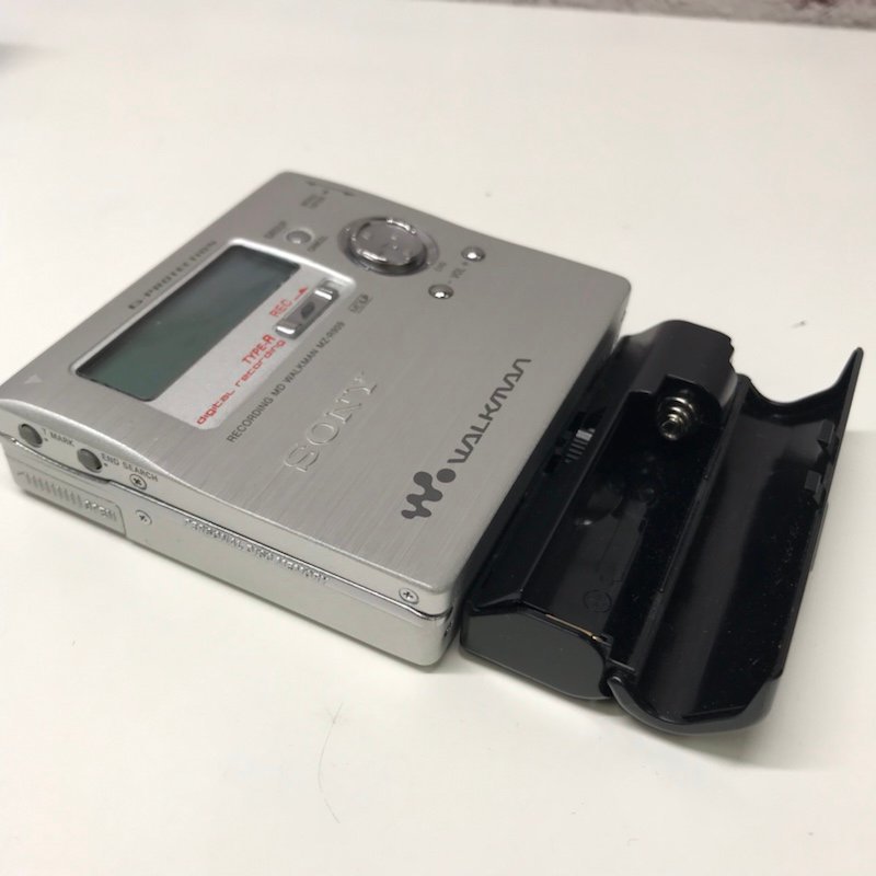 SONY MZ-R909 MDウォークマン 録音再生OK SONY MZ-R909 Walkman