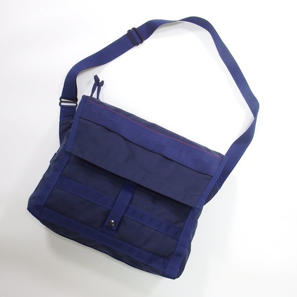 極美品 BRIEFING BEAMS Fleet Messenger Bag NAVY ブリーフィング ビームス メッセンジャーバッグ ネイビー