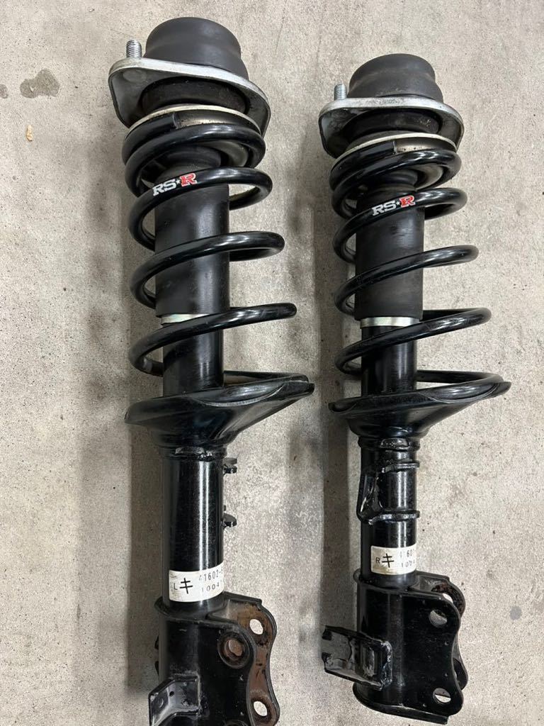 スズキ　エブリィ　純正　サスペンション　スプリング　コイル　バネ スズキ エブリィ 純正 サスペンション スプリング コイル バネ