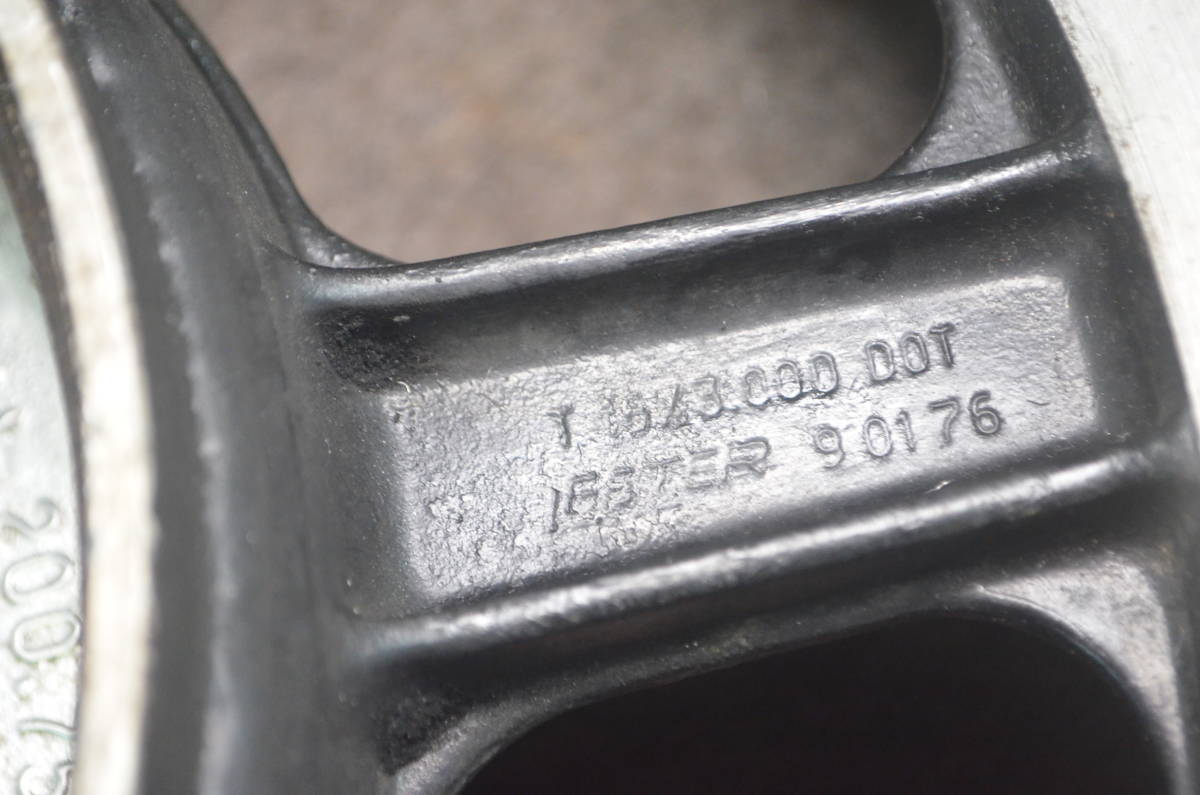 Y23-0993】KAWASAKI Z1/Z2、750SS用 16インチレスターリアホイール