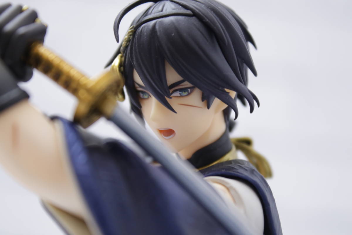 193【1円～】刀剣乱舞 ONLINE 三日月宗近 真剣必殺ver. 1/8スケール
