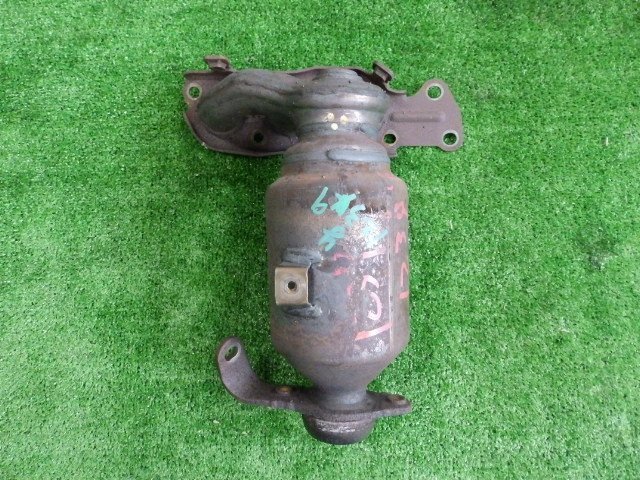 231239 ジャンク!! H24年 ムーヴ(DBA-LA100S) KF-VE3 触媒/ショクバイ [3C223] ダイハツ LA100S ムーヴ 5.4万Km ムーヴ（ダイハツ）の価格・スペック情報{平成24年12月 ムーヴ（ダイハツ）の価格・スペック情報{平成23年11月
