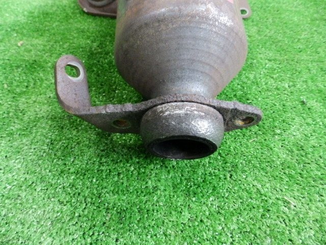 231239 ジャンク!! H24年 ムーヴ(DBA-LA100S) KF-VE3 触媒/ショクバイ [3C223] ダイハツ LA100S ムーヴ 5.4万Km ムーヴ（ダイハツ）の価格・スペック情報{平成24年12月 ムーヴ（ダイハツ）の価格・スペック情報{平成23年11月