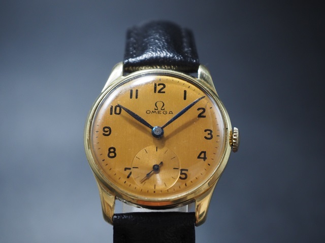 9k無垢！ 1947年製　オメガスモセコ　cal. 26.5 T3 PC T1 美品 14K 金無垢 Cal.26.5T3搭載 オメガ スモセコ 手巻き 1940年代製造